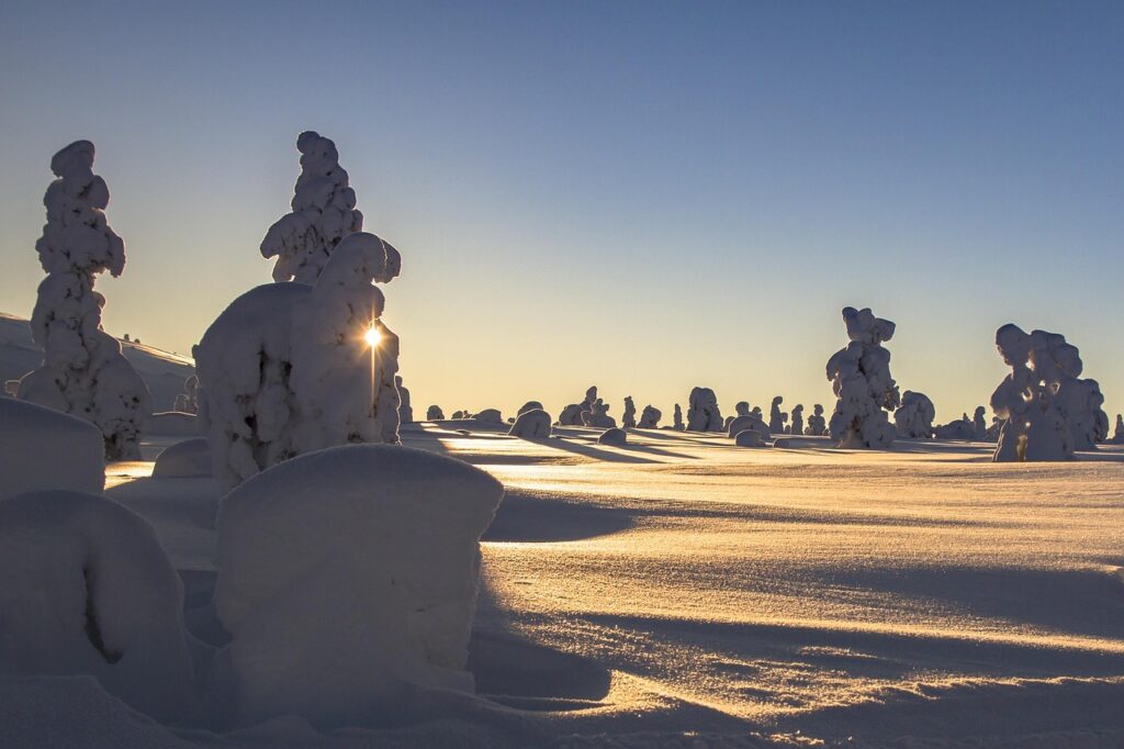 小学生が雪遊びを楽しむための持ち物は？