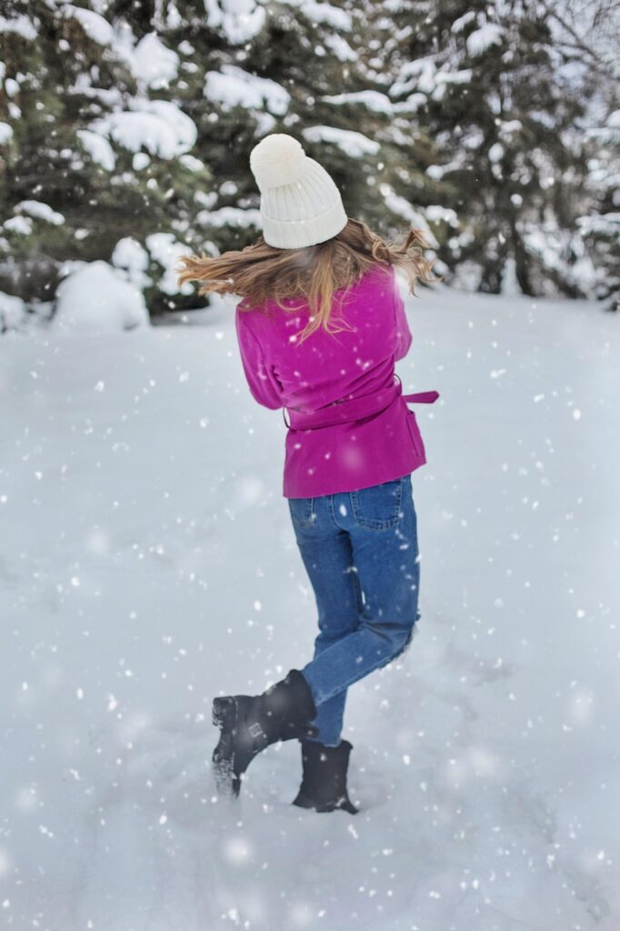 雪遊びを楽しむ幼児に必要なインナーの枚数は？