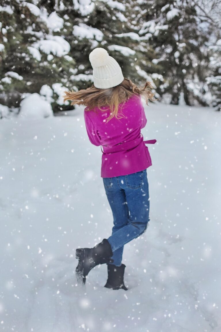 雪遊びを楽しむ幼児に必要なインナーの枚数は？