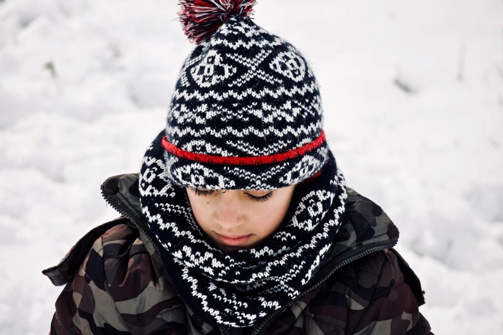 雪遊びを楽しむために子どもにゴーグルは必要なの？