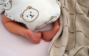 雪遊びで子どもが足が冷たい時の対処法は？